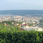 Konukevi Infinity Sky Varna