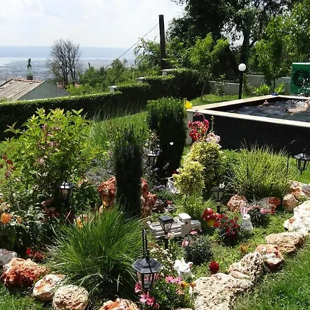 Gasthof Infinity Sky Warna